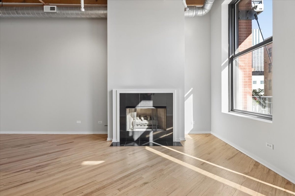 616 W Fulton Street - Photo 7