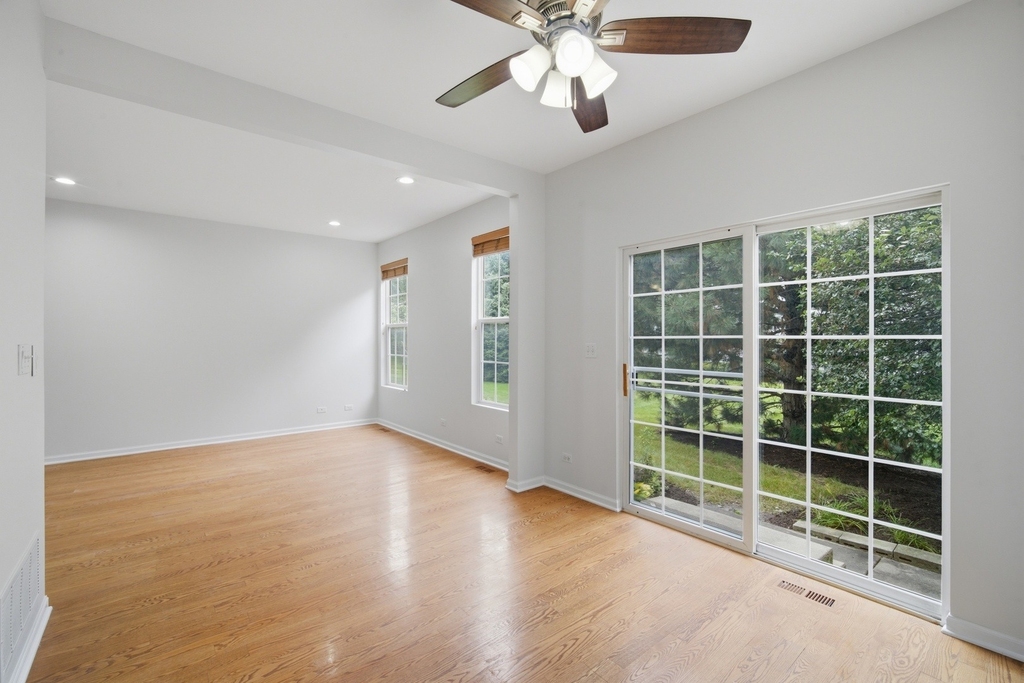 611 Lakeridge Court - Photo 6
