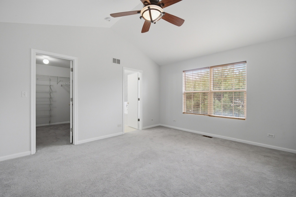 611 Lakeridge Court - Photo 12