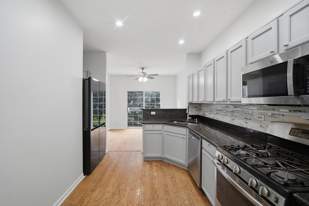 611 Lakeridge Court - Photo 9