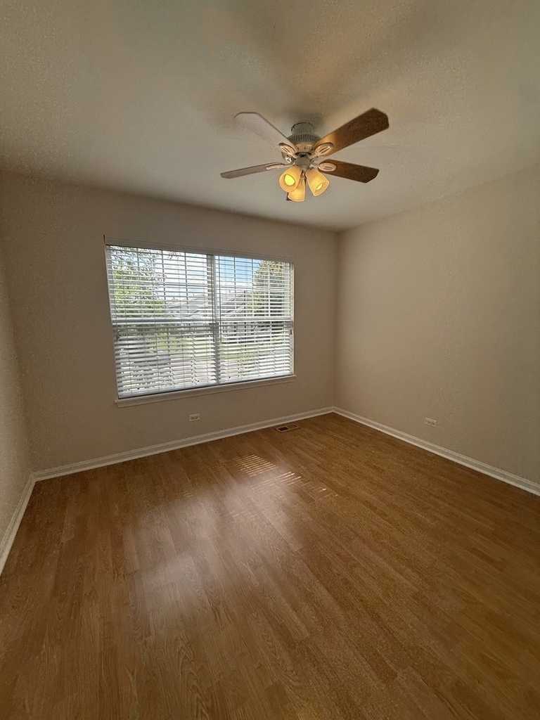 1410 Grandview Court - Photo 28