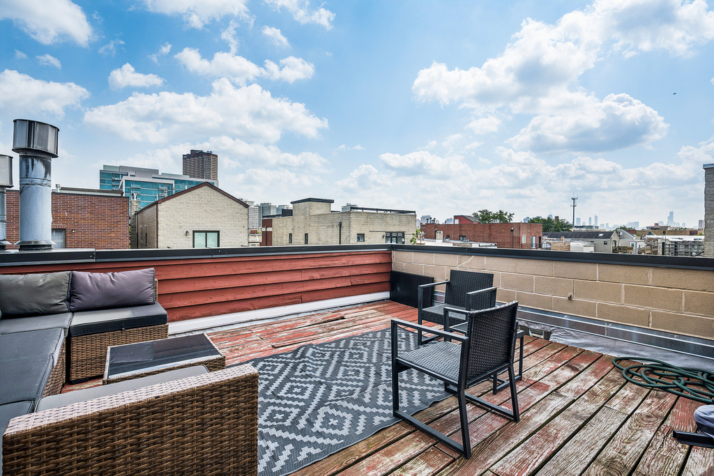 3755 N Wilton Avenue - Photo 17