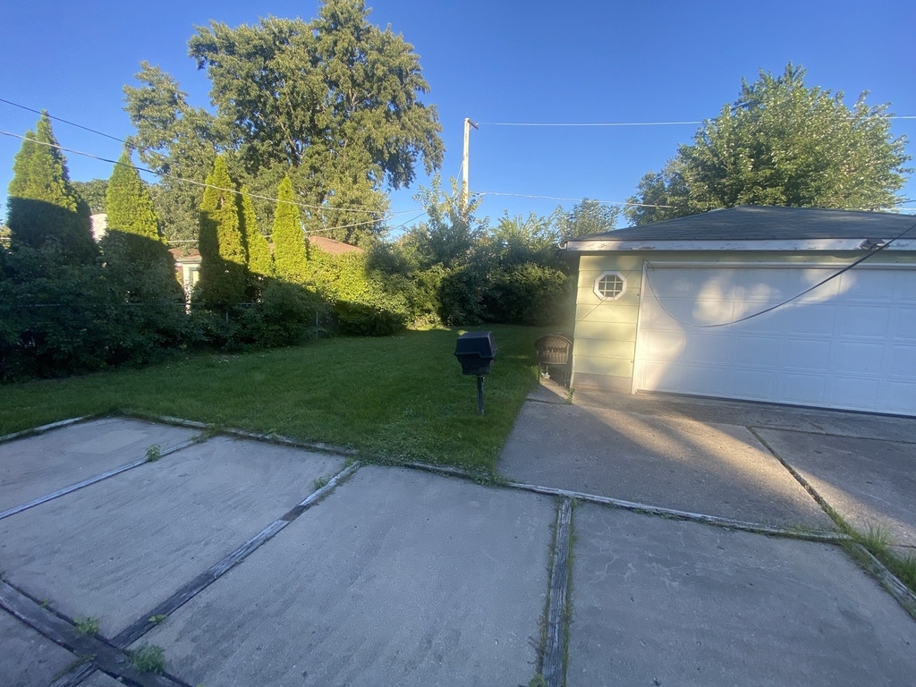 9105 Oleander Avenue - Photo 26