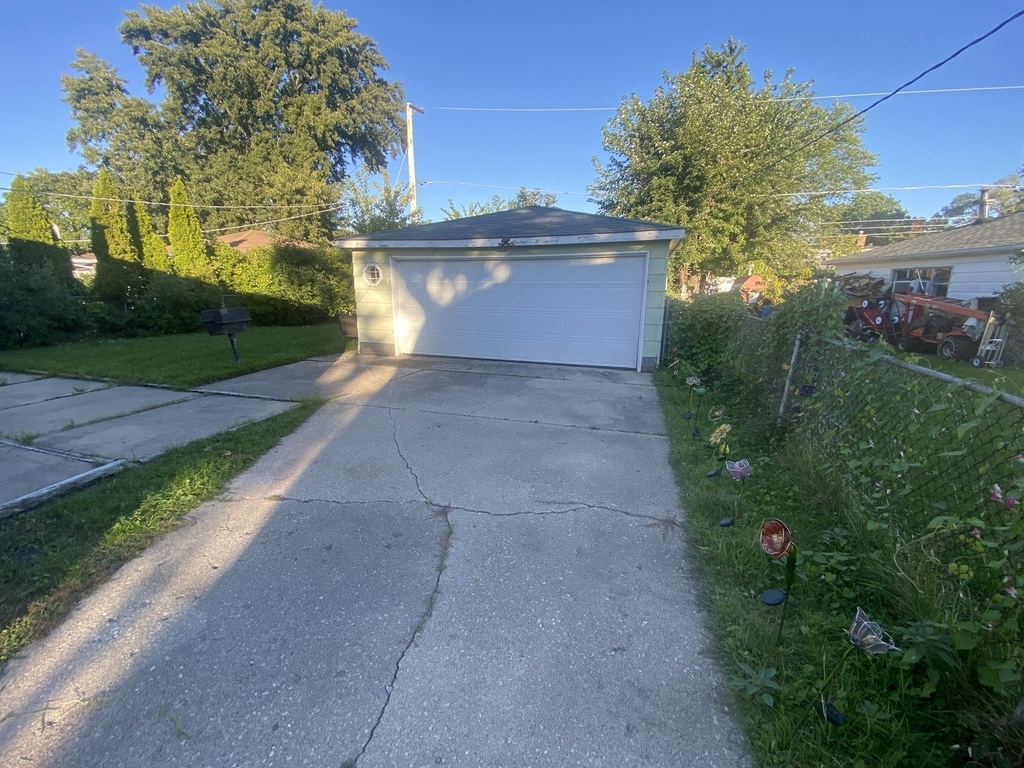 9105 Oleander Avenue - Photo 25