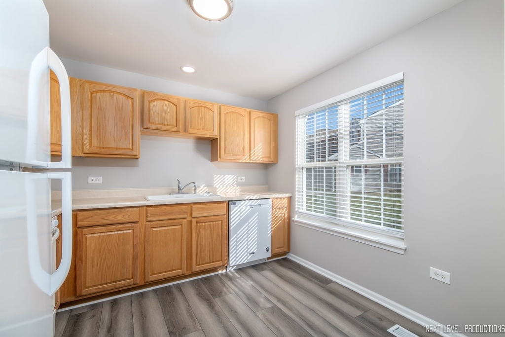 2932 Bartlett Court - Photo 6