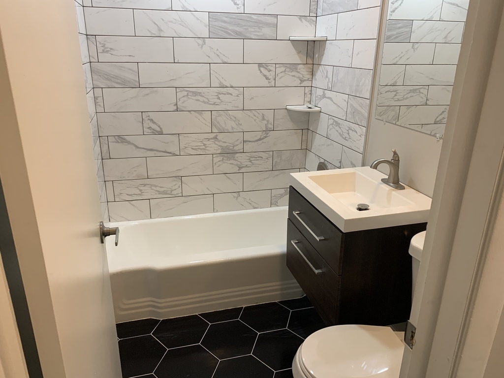 1114 N Crabtree Lane - Photo 4