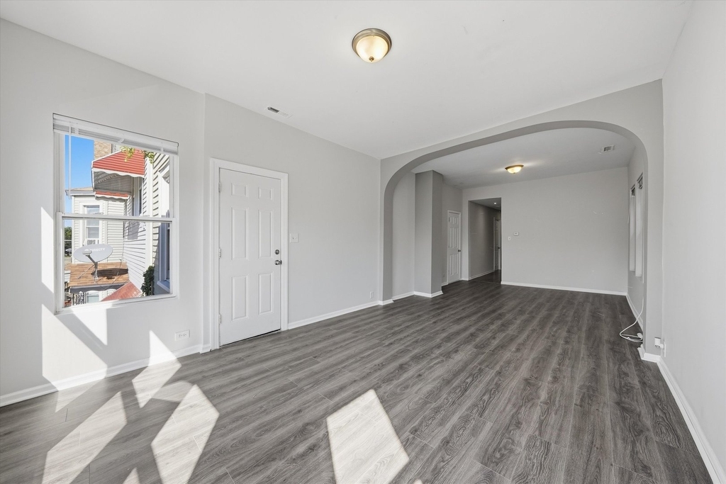 5135 S Wood Street - Photo 4