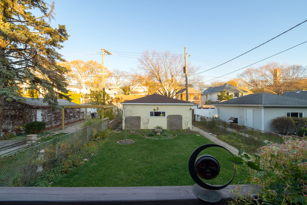3729 N Lowell Avenue - Photo 15
