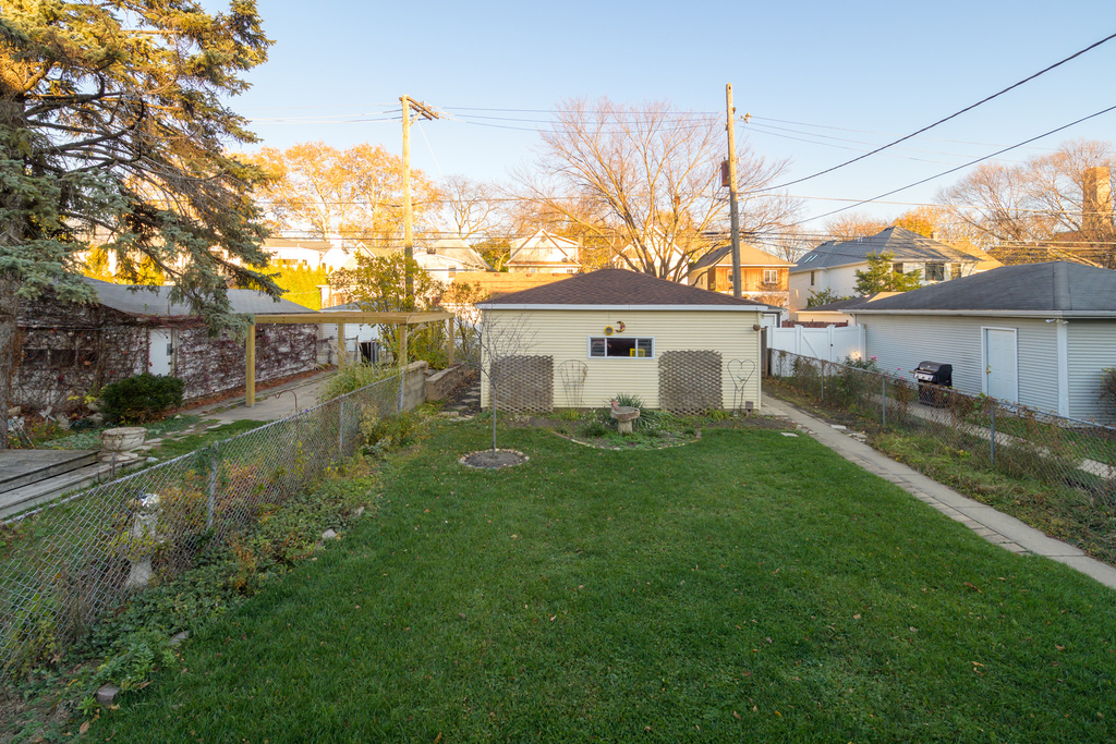 3729 N Lowell Avenue - Photo 16