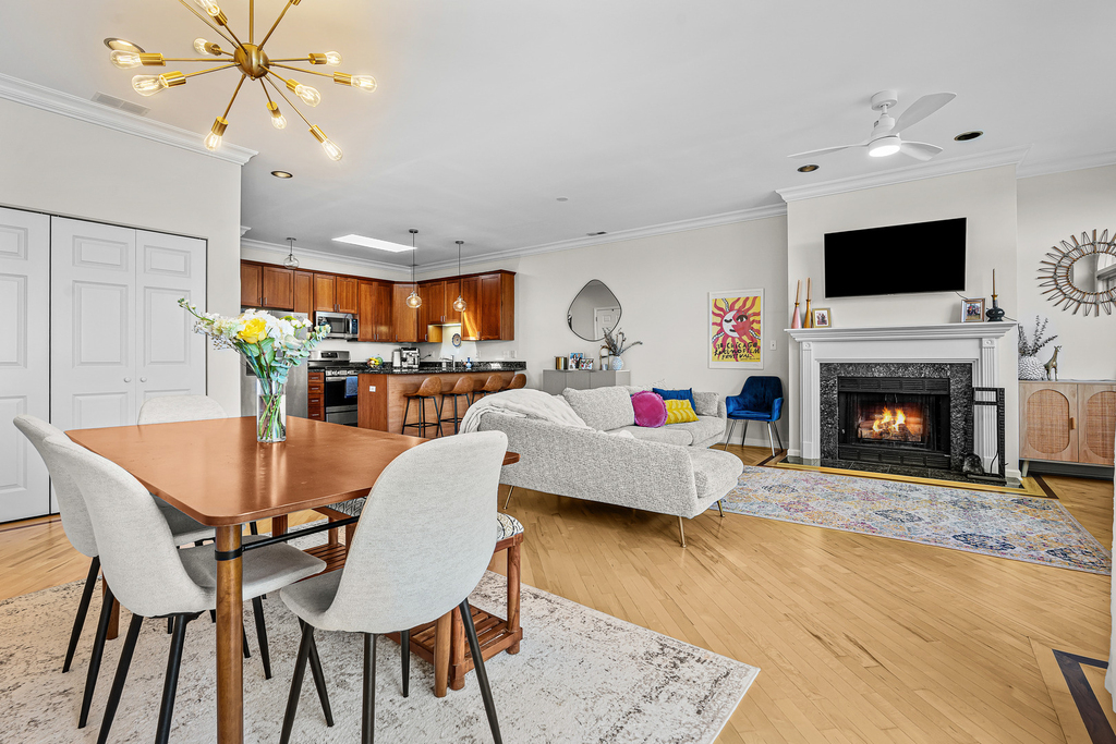 1109 W Belmont Avenue - Photo 3