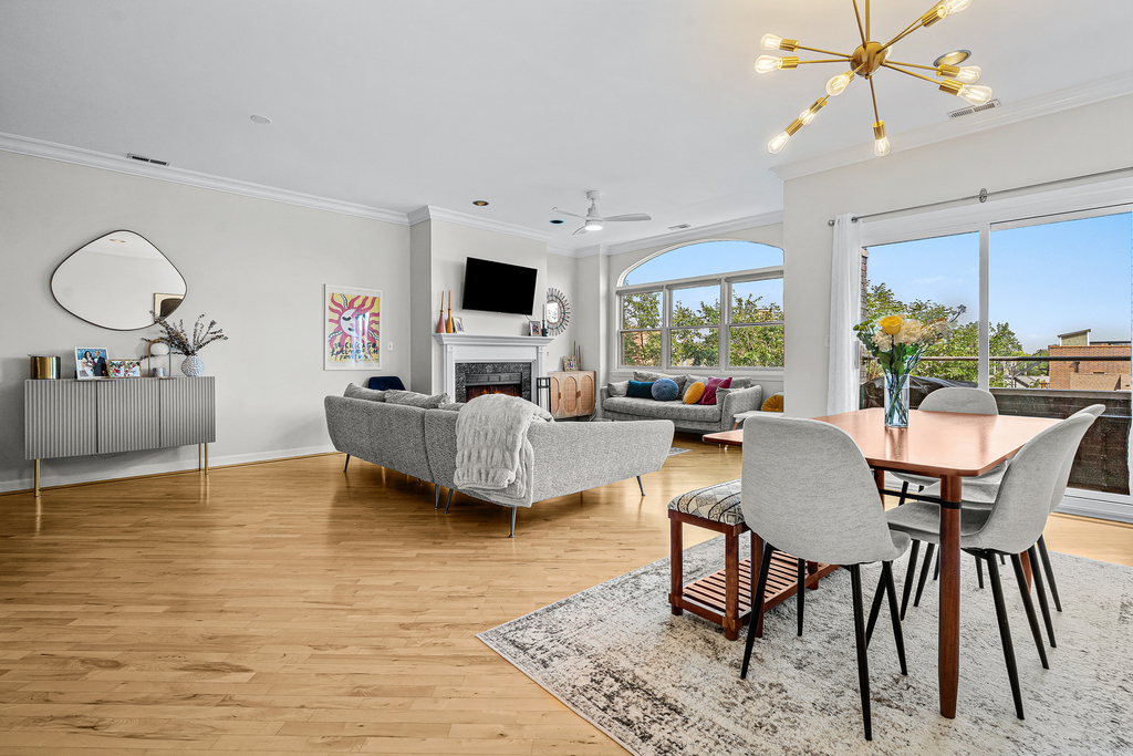 1109 W Belmont Avenue - Photo 2