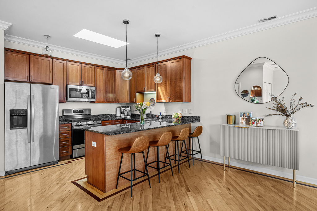 1109 W Belmont Avenue - Photo 7