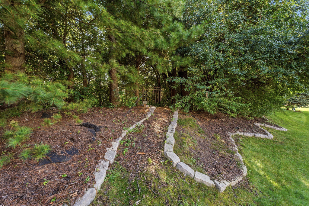 10521 Grandview Drive - Photo 64