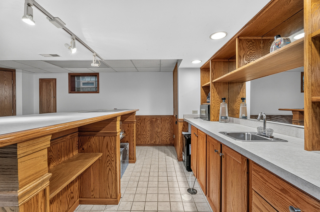 10521 Grandview Drive - Photo 37