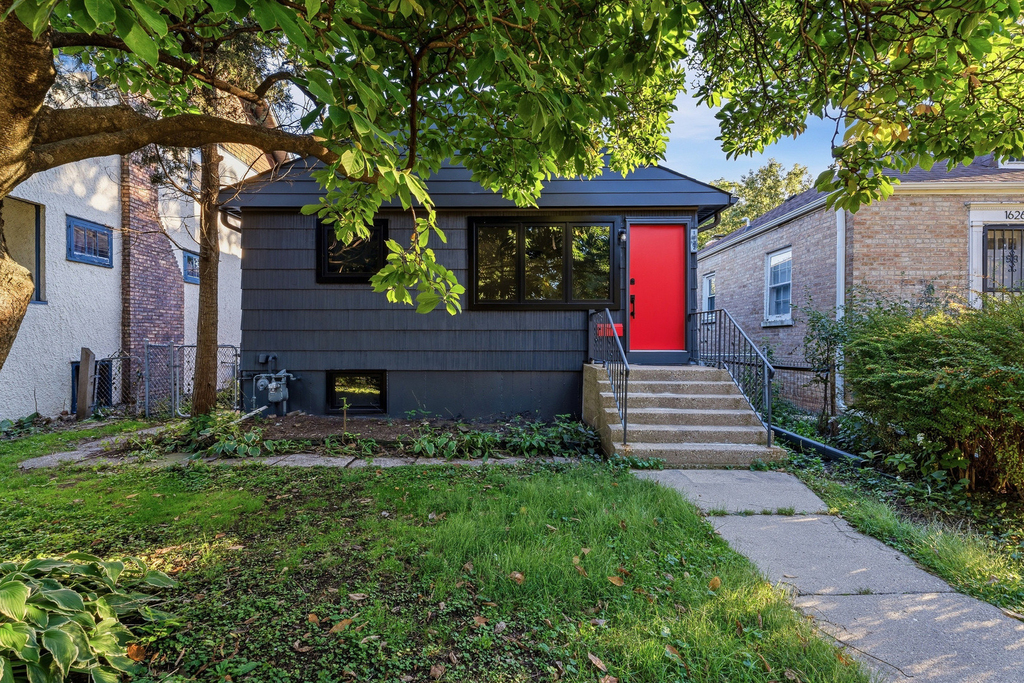 1622 Dempster Street - Photo 41