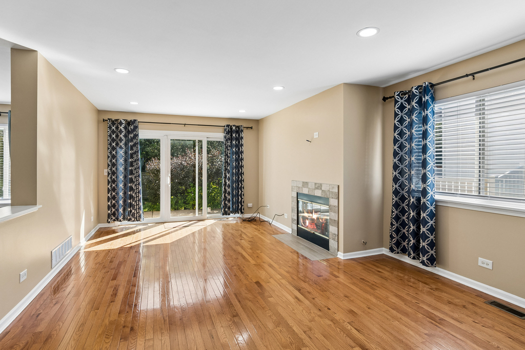 2504 Fairbanks Court - Photo 2