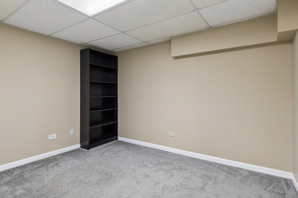 2504 Fairbanks Court - Photo 12