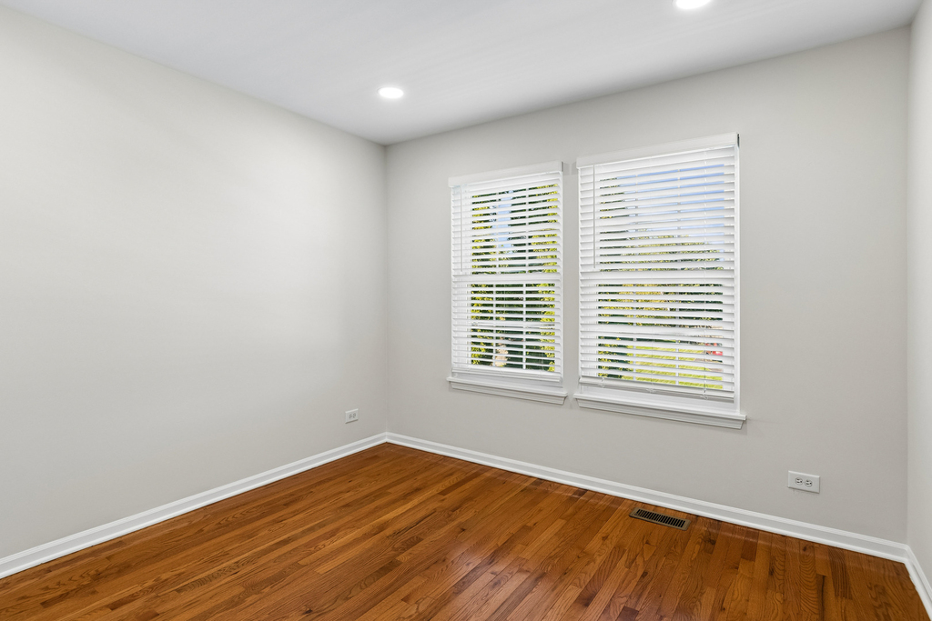 2504 Fairbanks Court - Photo 10