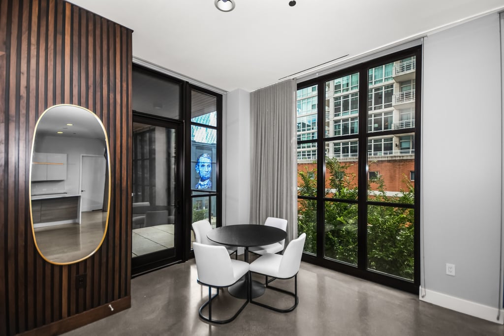 900 W Washington Boulevard - Photo 4