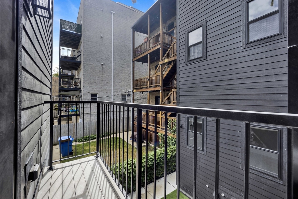 3641 N Wilton Avenue - Photo 14