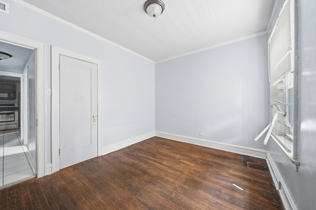7913 S Laflin Street - Photo 16
