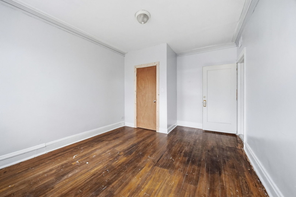 7913 S Laflin Street - Photo 18
