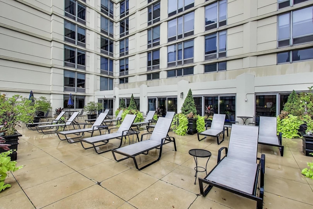 440 N Wabash Avenue - Photo 23