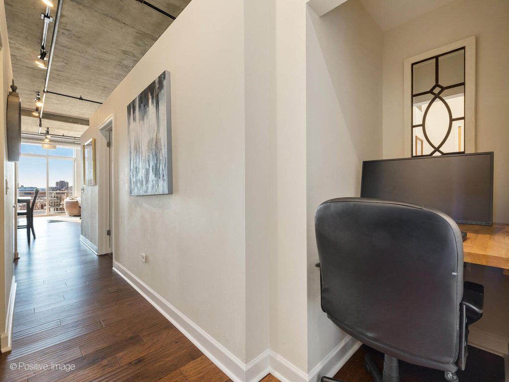 111 S Morgan Street - Photo 15
