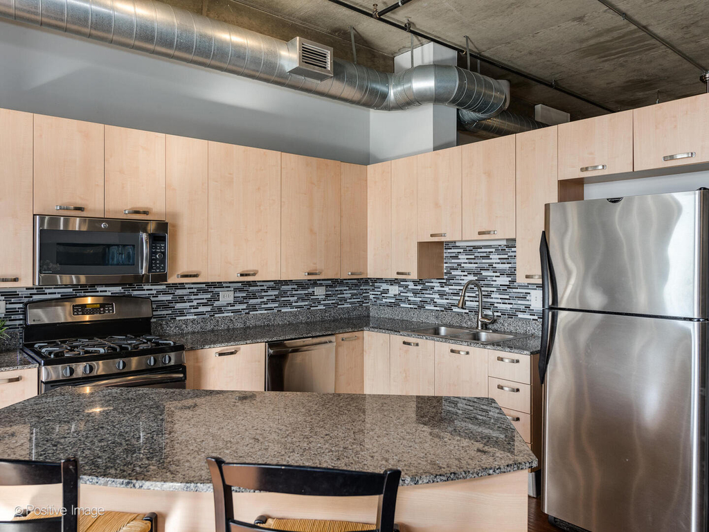 111 S Morgan Street - Photo 8