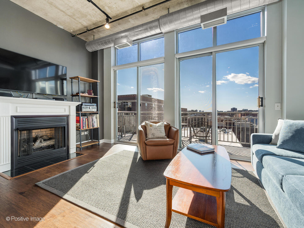 111 S Morgan Street - Photo 2