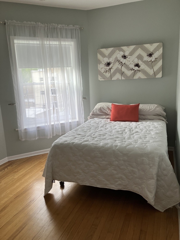 2734 W Argyle Street - Photo 12