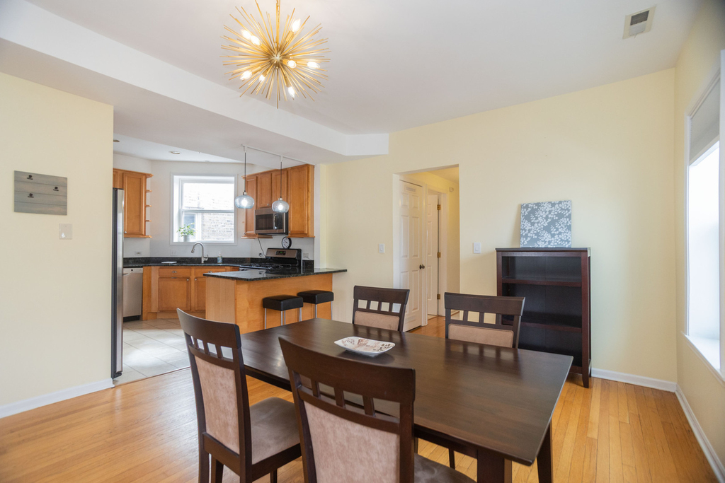 2734 W Argyle Street - Photo 8