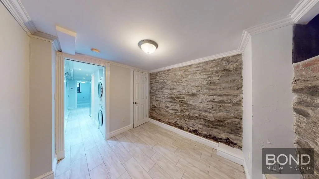 345 West 53rd Street - Photo 2