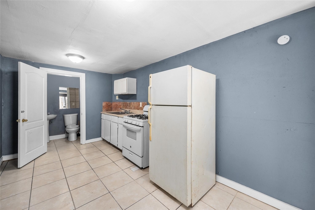 2631 Oakcliff Street - Photo 3