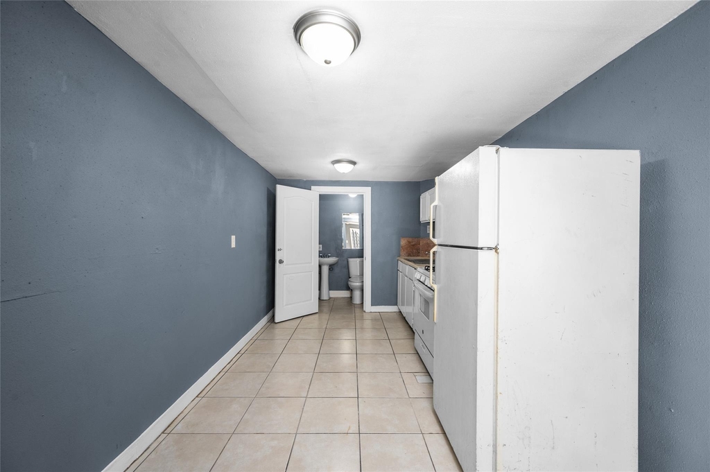2631 Oakcliff Street - Photo 5