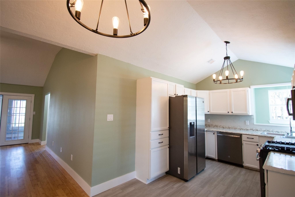518 S Masonic Street - Photo 5