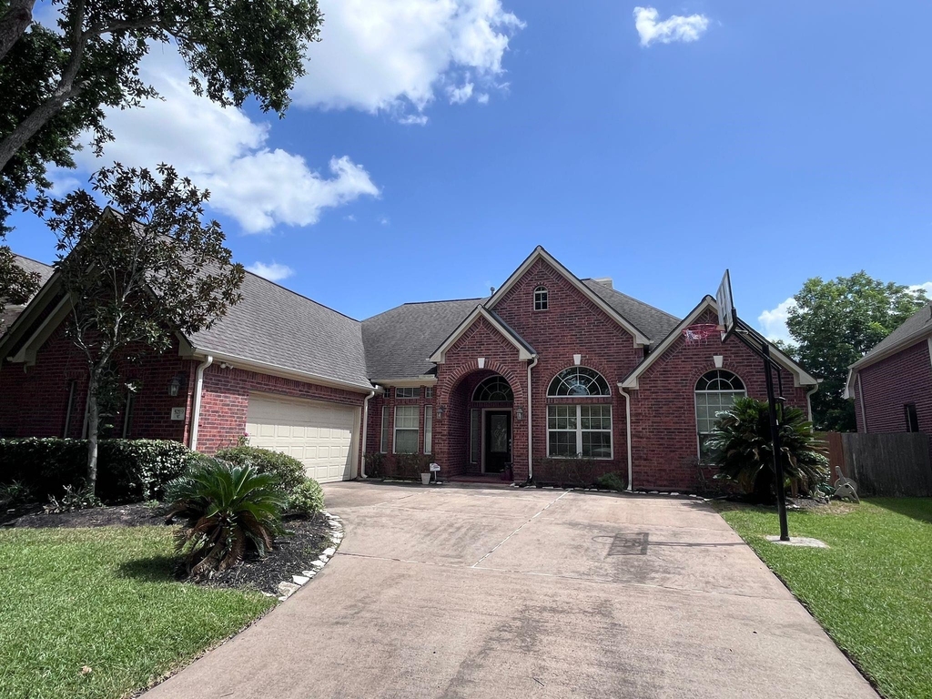 5219 Emerald Trace Court - Photo 2