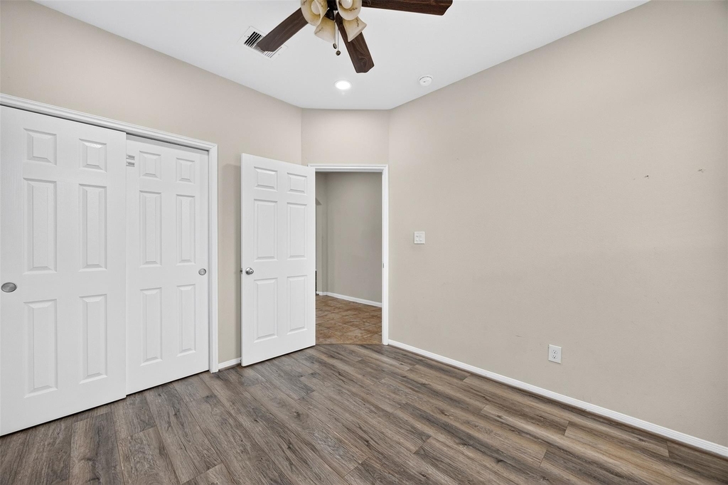 8806 Willow Wind Lane - Photo 33