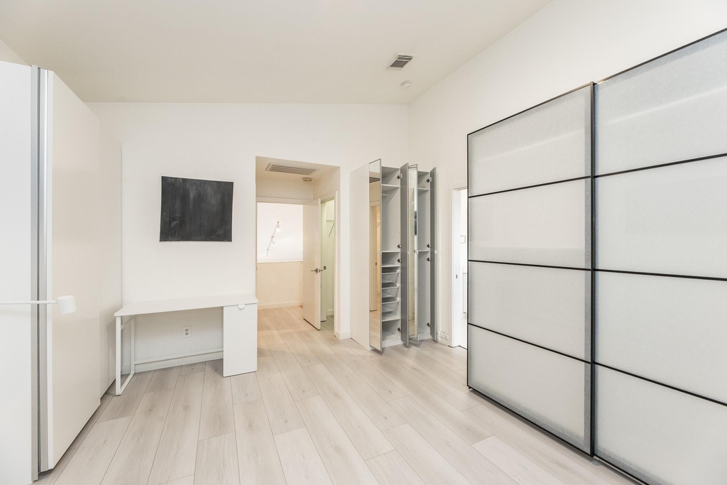 2714 Chenevert Street - Photo 27
