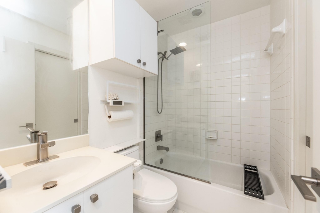 2714 Chenevert Street - Photo 29