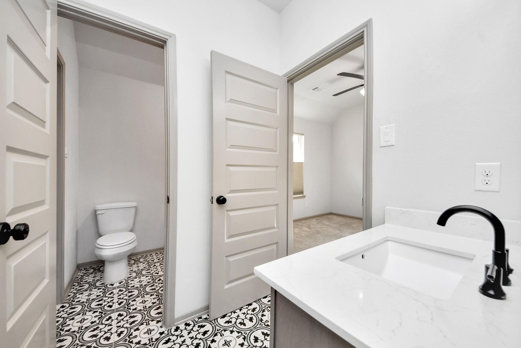 1423 Hackberry Heights Drive - Photo 30