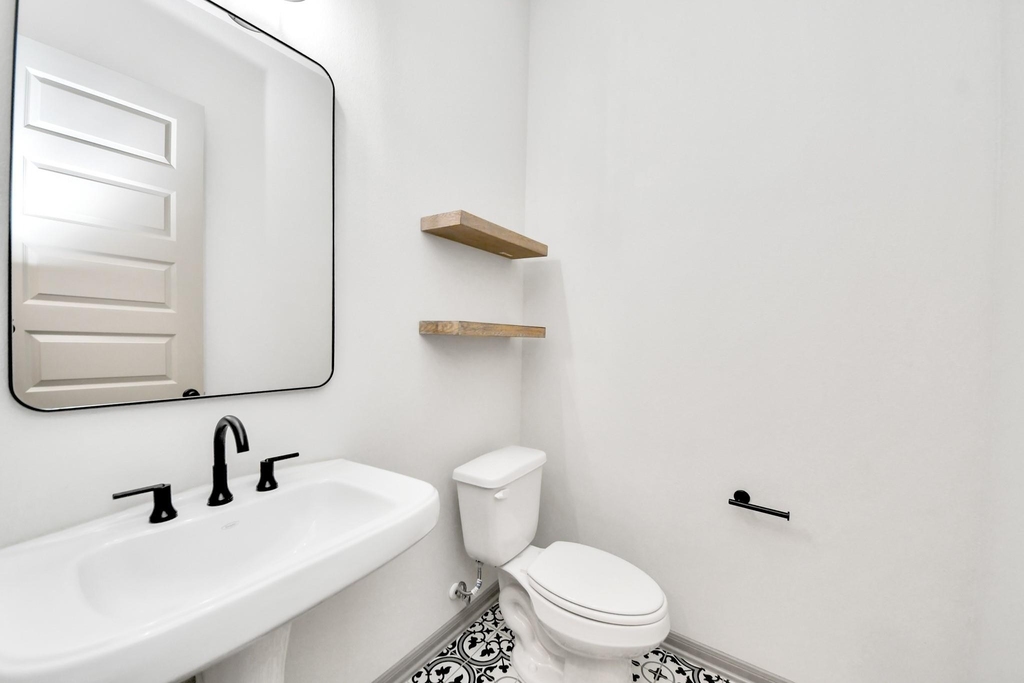 1423 Hackberry Heights Drive - Photo 18