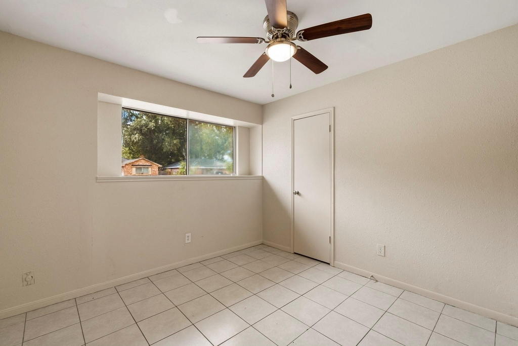 5315 Ridgestone Street - Photo 14
