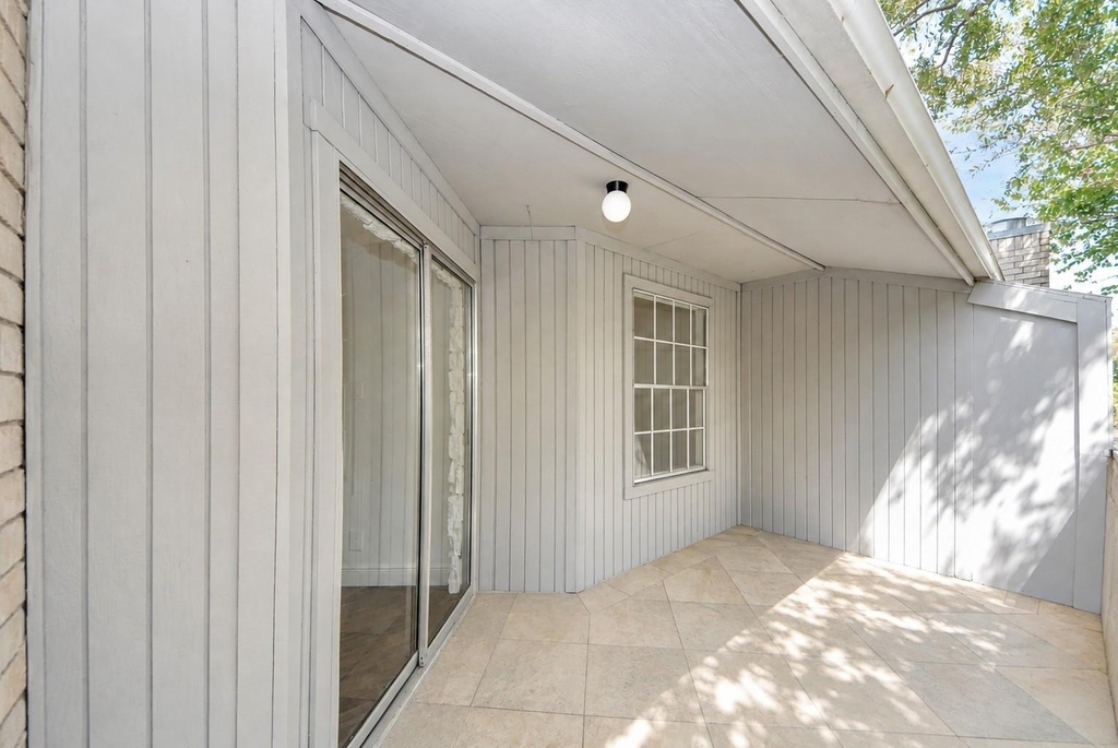 9700 Leawood Boulevard - Photo 27