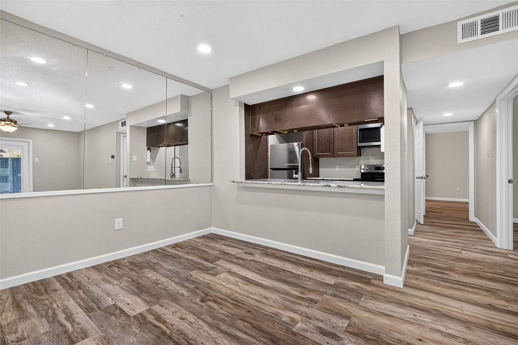 1516 Bay Area Boulevard - Photo 11
