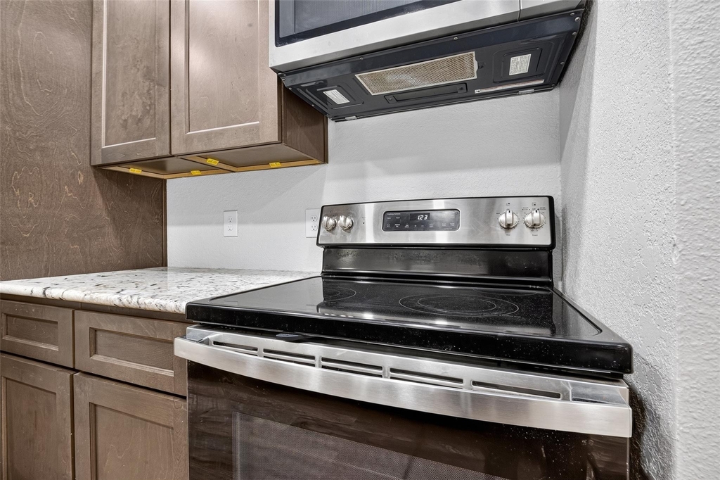 1516 Bay Area Boulevard - Photo 16