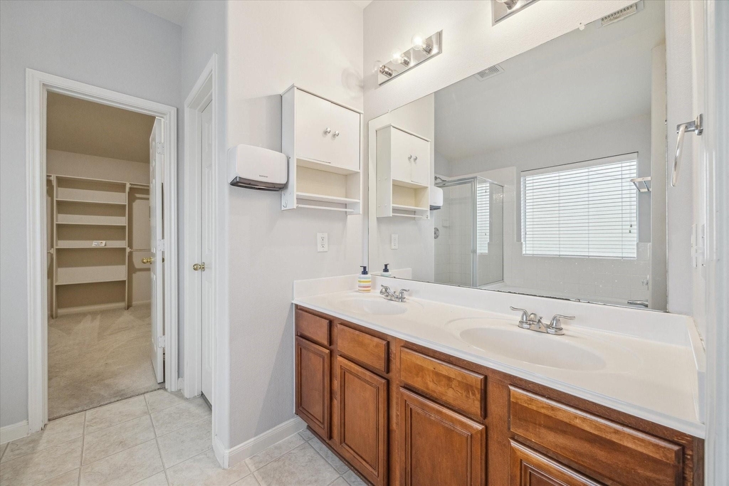 9842 Lynette Falls Drive - Photo 6