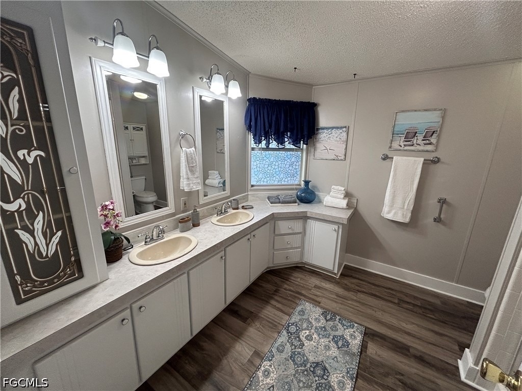10561 Lake Loop Road - Photo 23