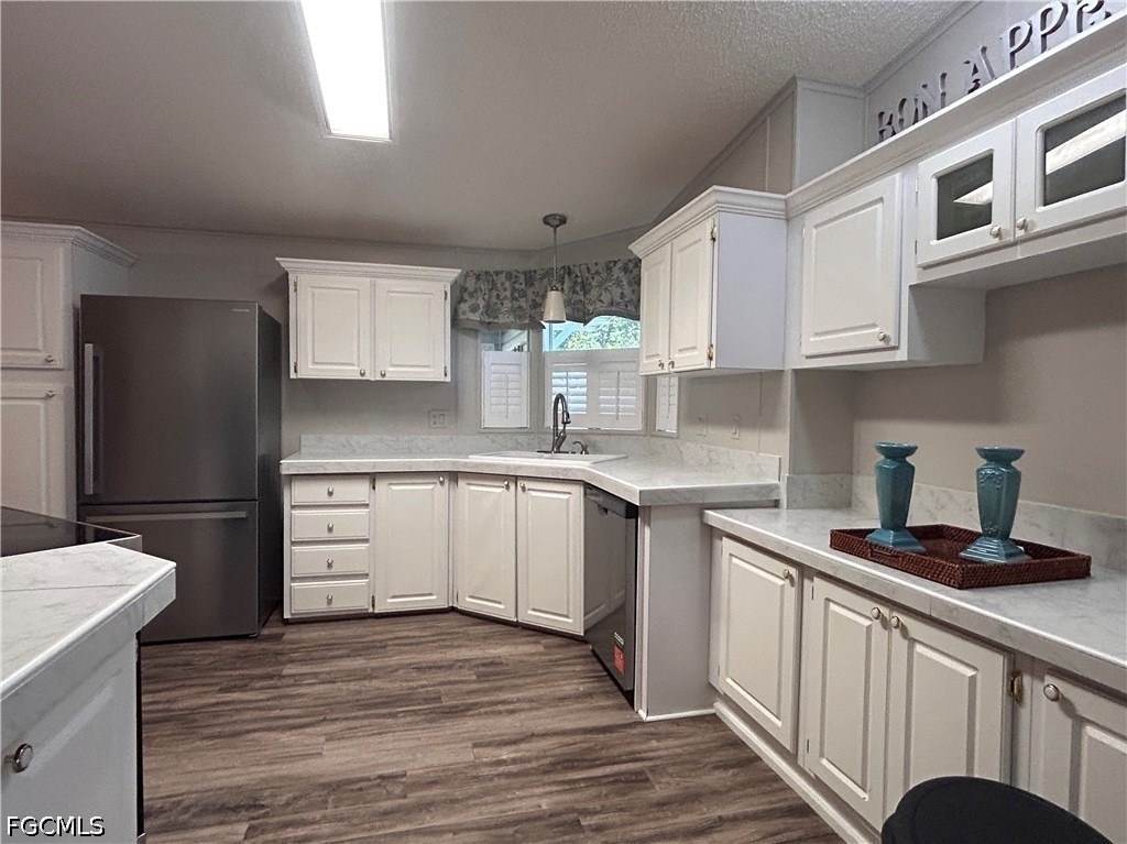 10561 Lake Loop Road - Photo 7