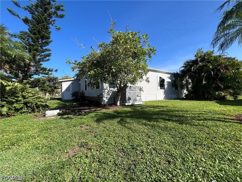 10561 Lake Loop Road - Photo 28